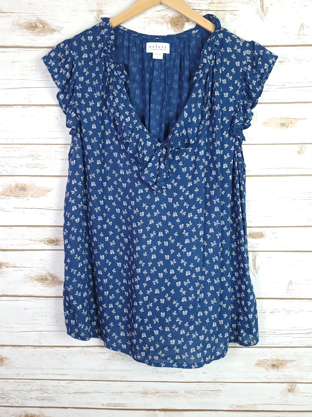 Velvet by Graham & Spencer Blue Floral V-Neck Flutter Sleeve Top